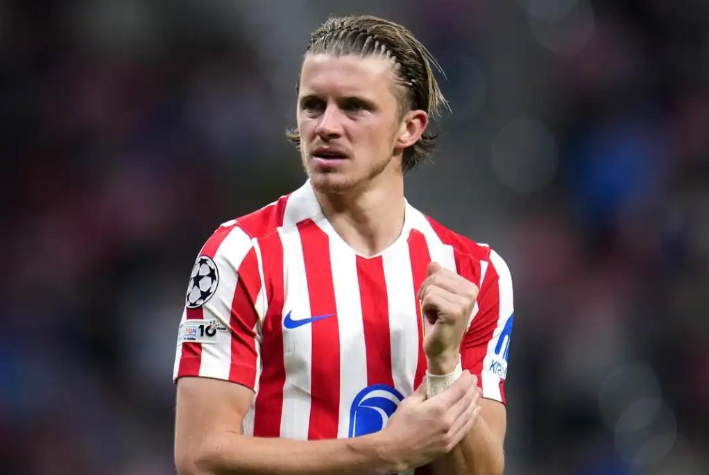 开云智能服务-talkSPORT：维拉有意租借+买断加拉格尔，球员乐意回到英超