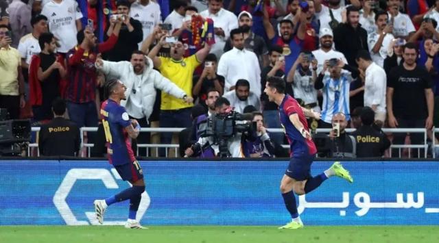 1736728513940056621.png real madrid barcelona 2.png