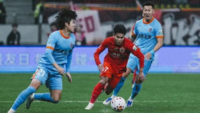 开云体育平台-重庆铜梁龙、辽宁铁人领跑积分榜，今年中超，轮到申花海港玩“逆袭”？|联赛|上海申花|上海海港|成都|蓉城_新浪新闻